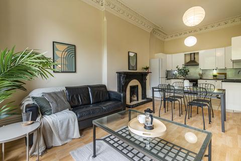 3 bedroom flat to rent, Clumber Crescent South, Nottingham NG7