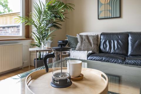 3 bedroom flat to rent, Clumber Crescent South, Nottingham NG7
