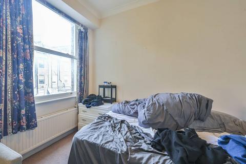 3 bedroom flat to rent, Emperors Gate, South Kensington, London, SW7