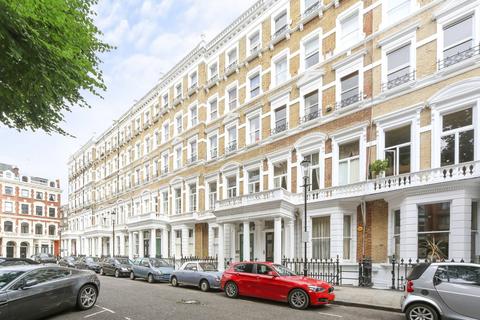 3 bedroom flat to rent, Emperors Gate, South Kensington, London, SW7