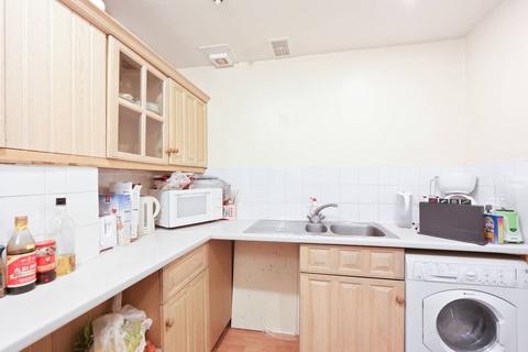 3 bedroom flat to rent, Emperors Gate, South Kensington, London, SW7
