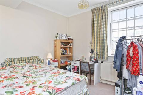 3 bedroom flat to rent, Emperors Gate, South Kensington, London, SW7