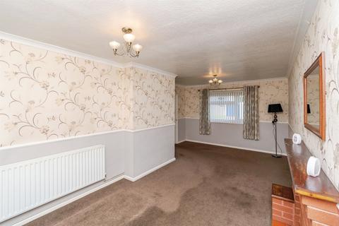 undefined, Chaucer Avenue, Tipton