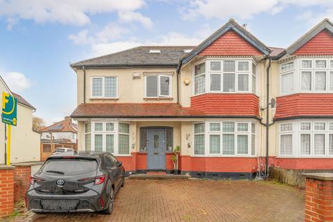 6 bedroom house for sale - Green Lane, Norbury, London, SW16