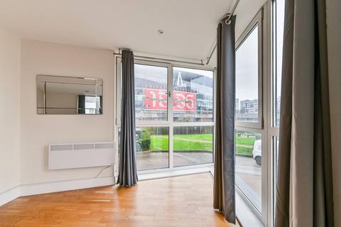 2 bedroom flat for sale, Drayton Park, Arsenal, London, N5