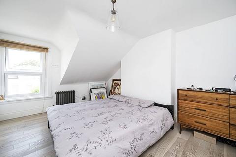 2 bedroom flat to rent, Dunsmure Road, Stoke Newington, London, N16