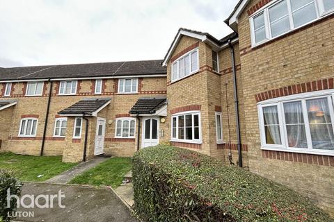 undefined, Larkspur Gardens, LUTON