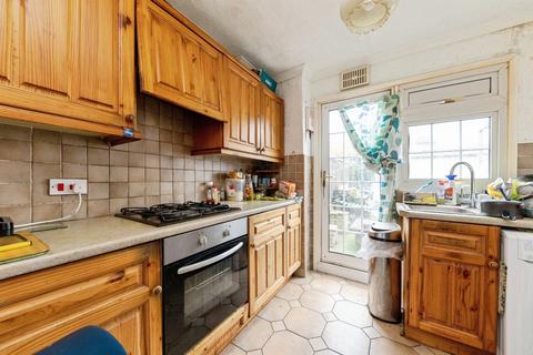 3 bedroom end of terrace house for sale, Kyrkeby, LETCHWORTH GARDEN CITY