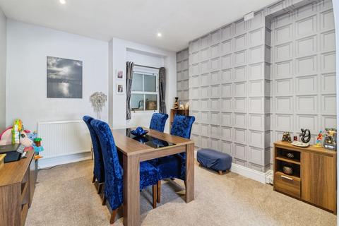 3 bedroom terraced house for sale, Teignmouth Road, Torquay