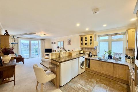 6 bedroom house for sale, Underlane, Plymouth PL9