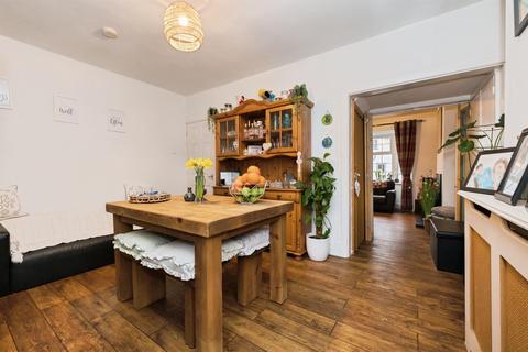 4 bedroom terraced house for sale, High Street, Eastleigh