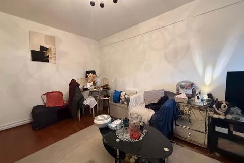 2 bedroom apartment for sale, 201 Commercial Road, London, E1 2BT
