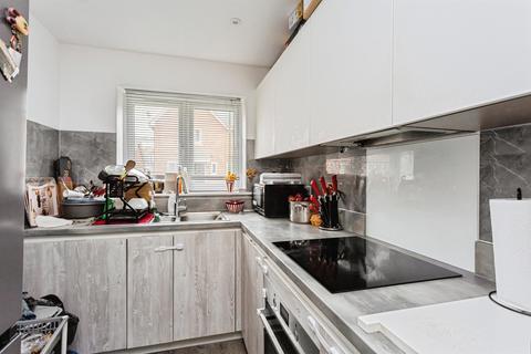 2 bedroom semi-detached house for sale, Pullman Avenue, Haywards Heath