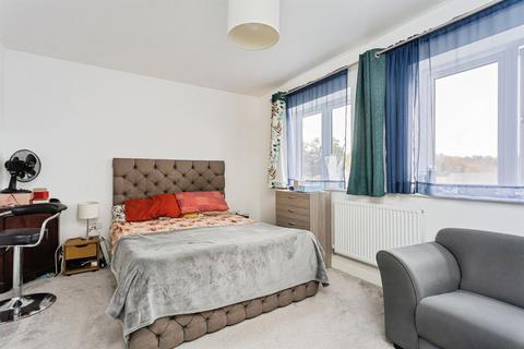 2 bedroom semi-detached house for sale, Pullman Avenue, Haywards Heath