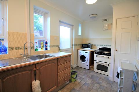 4 bedroom semi-detached house to rent, Buckingham Road, Norwich NR4