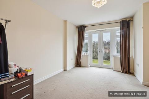 2 bedroom flat for sale, Folleys Place, Loudwater, HP10