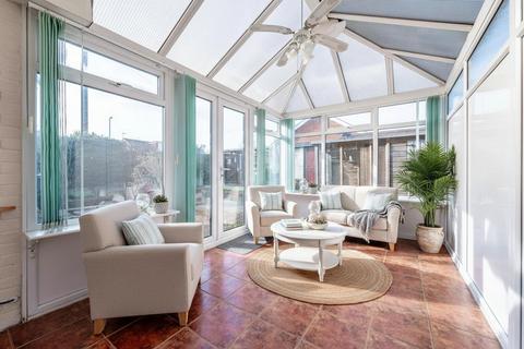 2 bedroom semi-detached bungalow for sale, Ship Road, Pakefield