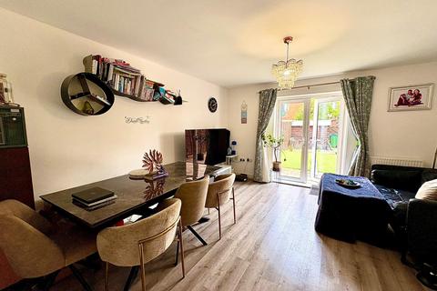 2 bedroom terraced house for sale, Alma Street, AYLESBURY