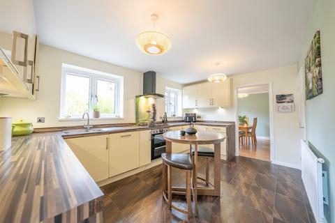 3 bedroom detached house for sale, Caernarvon Drive, Newport