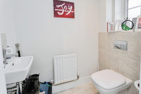 3 bedroom detached house for sale, Medway Gardens, Burgess Hill