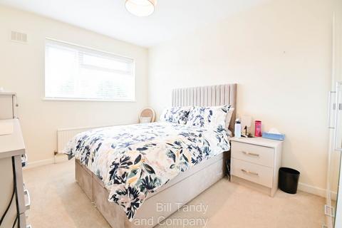 3 bedroom semi-detached house for sale, Benson Close, Lichfield, WS13