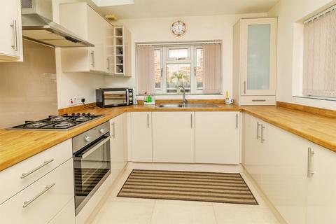 3 bedroom detached bungalow for sale, Whaddon Road, Newton Longville, Milton Keynes
