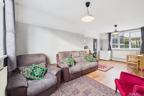3 bedroom semi-detached house for sale, Graig Park Circle , Malpas,
