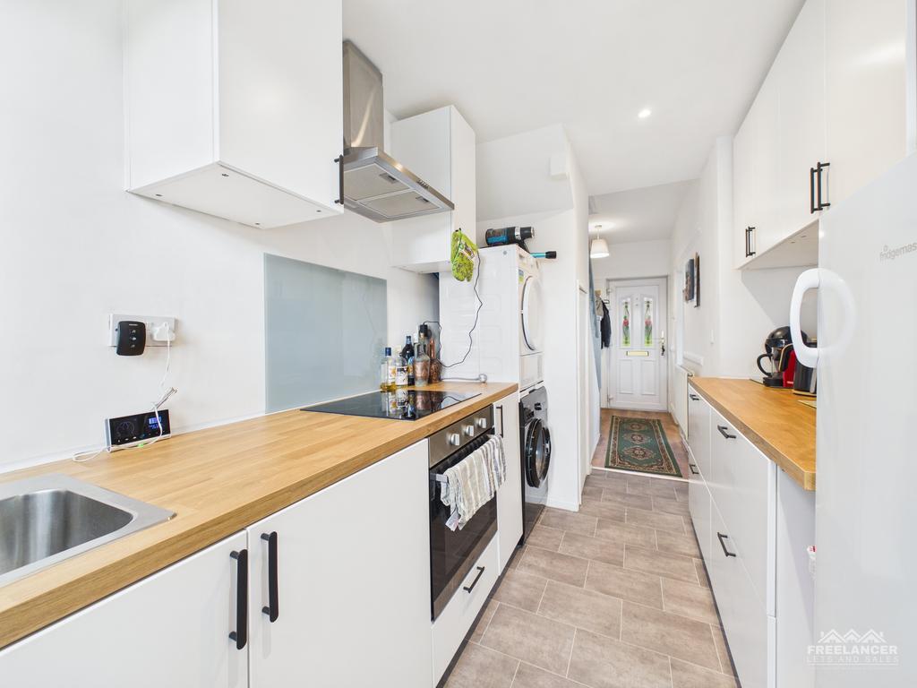 Kitchen 2
