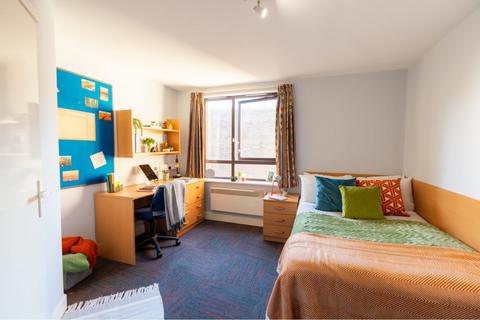 1 bedroom private hall to rent, Maplin Street, London E3