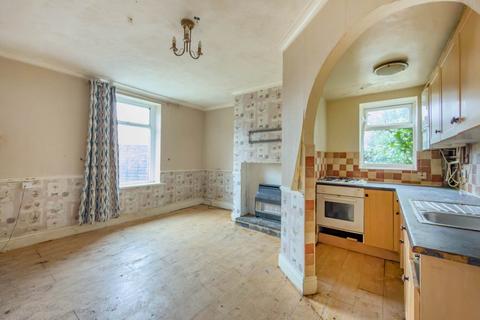2 bedroom terraced house for sale, Back Carlinghow Lane, Carlinghow