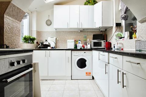 2 bedroom terraced house for sale, Zinc Street, Cardiff