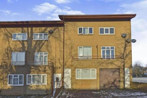 Penryn Avenue, Fishermead, Milton Keynes