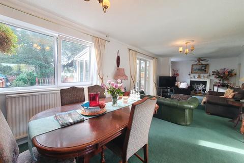 4 bedroom detached house for sale, Osprey Park Drive, Kidderminster