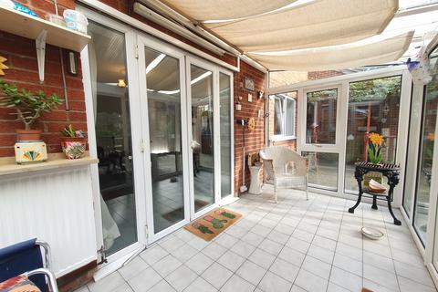 4 bedroom detached house for sale, Osprey Park Drive, Kidderminster