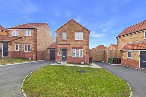 3 bedroom detached house for sale, Oak Tree Crescent, Knottingley
