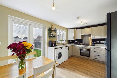 3 bedroom detached house for sale, Oak Tree Crescent, Knottingley