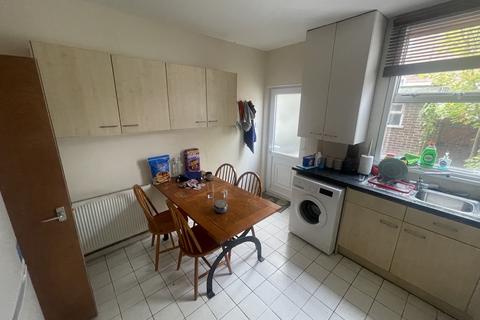 undefined, Cromwell Street, Nottingham, NG7