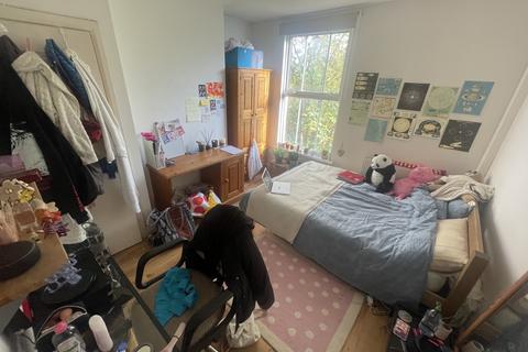 undefined, Cromwell Street, Nottingham, NG7