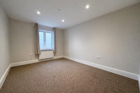 1 bedroom apartment to rent, The Green, Cullompton, EX15