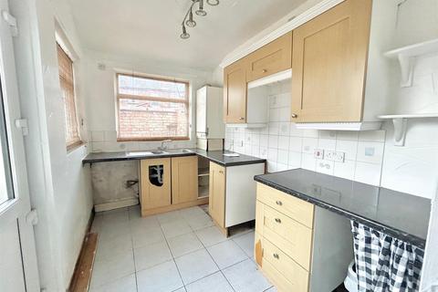 2 bedroom house for sale, Fairhurst Street, Leigh