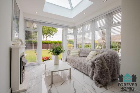 3 bedroom detached bungalow for sale, Intake Lane, Barnsley, S75