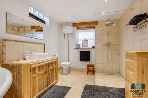 4 bedroom detached house for sale, Chapel Lane, Billingley, S72