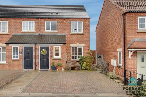 2 bedroom townhouse for sale, Beacon View, Monk Bretton, Barnsley, S71