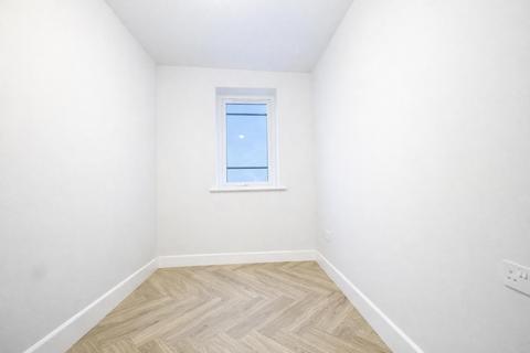3 bedroom apartment for sale, Portelet street, London