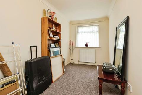 2 bedroom semi-detached bungalow for sale, Badgers Croft, HALESOWEN