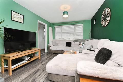 3 bedroom terraced house for sale, Noakes Avenue, Chelmsford