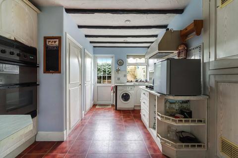 2 bedroom detached bungalow for sale, The Rise, Epsom