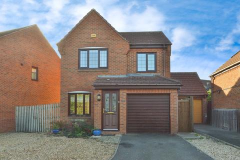 3 bedroom detached house for sale, Chillingham Court, Shenley Brook End, Milton Keynes