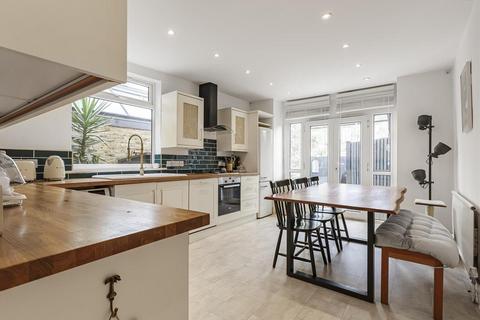 1 bedroom flat for sale, Howgate Road, East Sheen, SW14