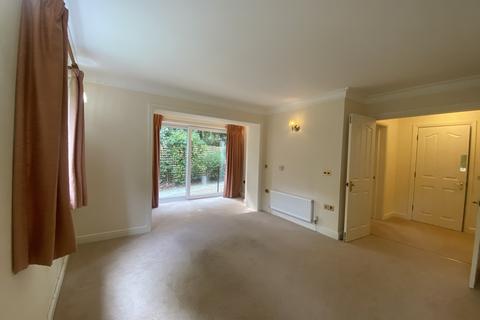 1 bedroom ground floor flat to rent, Flat 1 Chartcombe, 162 Canford Cliffs Road, Poole, Dorset, BH13 7EJ